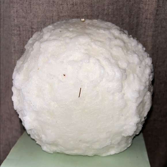 NIB Partylite 6" Large Snowball Textured Ball Candle Retired Never Lit Rare - Picture 6 of 10